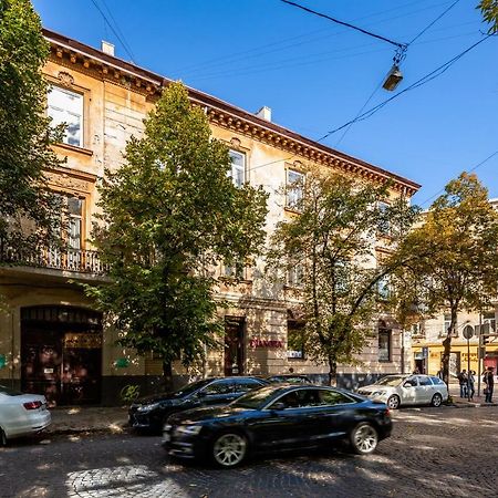 Alfa Apartments Kniazia Romana 11 Лвив Екстериор снимка